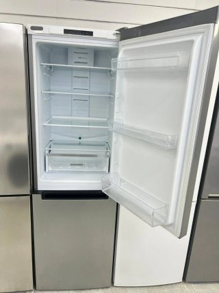 Nevera marca Indesit con garantía trasporte