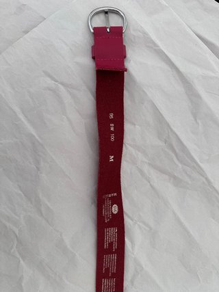Cinturón rojo de cuero mujer hebilla plateada