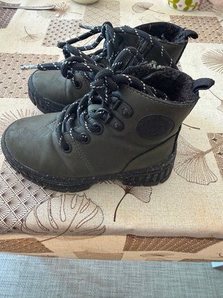 Botas niño talla 24