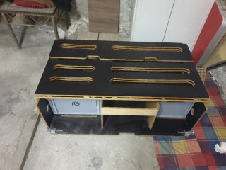 Mueble cama furgoneta pequeña