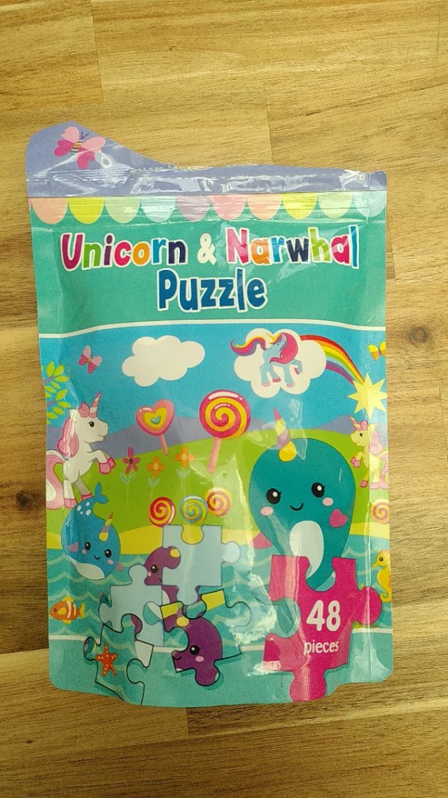 Puzzle 48 piezas. De viaje. Unicornios.
