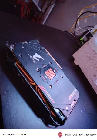 RX 580 Aorus RGB 8gb
