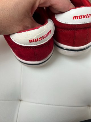 Zapatillas Mustang Talla 43 (1 uso)