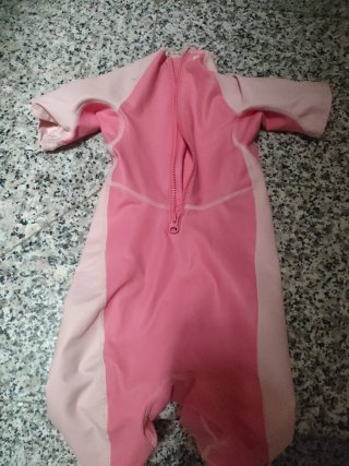 Neopreno niña 3-6 años arcoíris