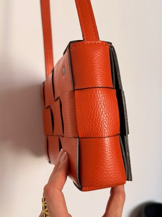 Bolso naranja de piel auténtica - estilo Cassette