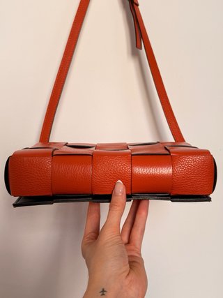 Bolso naranja de piel auténtica - estilo Cassette