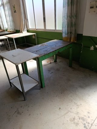 Mesa de trabajo multiusos