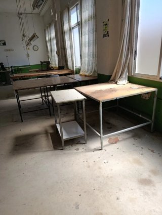 Mesa de trabajo multiusos