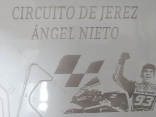 Azulejo grabado láser Circuito Jerez y marc marque