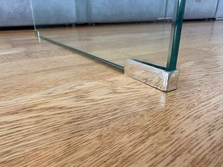 Mesa centro cristal minimalista