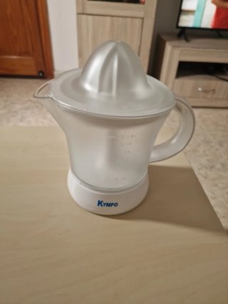 Exprimidor Kympo blanco