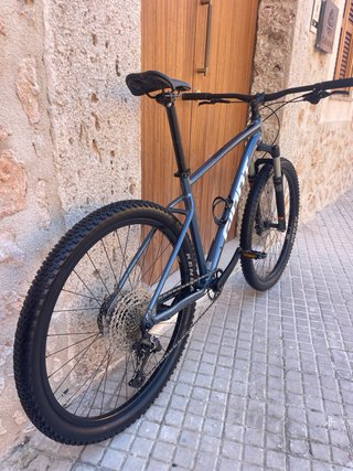 Bicicleta de Montaña GIANT XTC L 29 2025