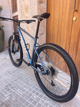 Bicicleta de Montaña GIANT XTC L 29 2025