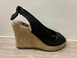 Lote 2 Sandalias Cuña Estilo Tommy Hilfiger T.39