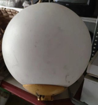 Globo Farola Exterior Blanco y Amarillo