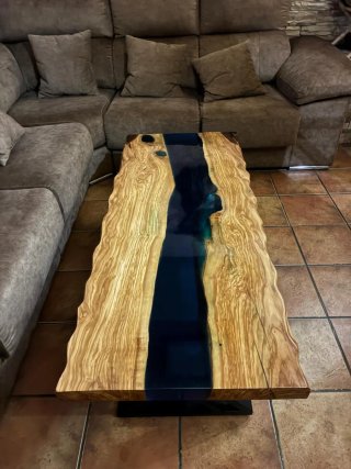 Tavoli in Resina e Legno