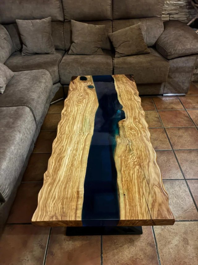 Tavoli in Resina e Legno