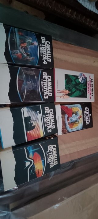 Lote de Libros de JJ Benitez