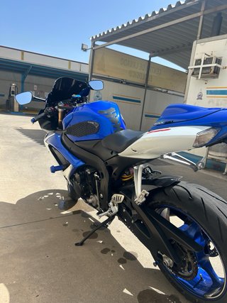 Suzuki GSXR 600 K7