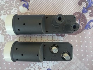 2 LNB Sharp Universale Loop Through per televisore