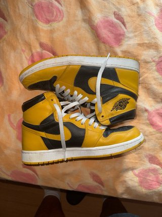 Jordan 1 High Amarillas y Negras