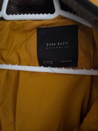 Abrigo acolchado mujer amarillo