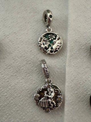 Pulseras Pandora Plata y charms, precio por unidad