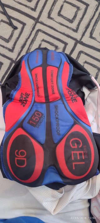 Conjunto ciclista M&M's