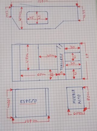 Mueble de baño con lavabo y espejo