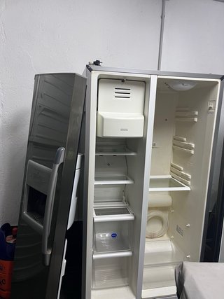 Nevera Whirlpool Side by Side para uso o recambios