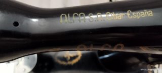 Máquina de coser Alfa clásica