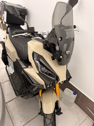 Mitt ADV 125 Beige/Negro