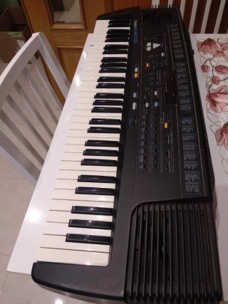 Teclado Roland E-16 Sintetizador Años 90