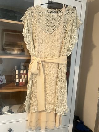 Vestido Hoss Intropia encaje guipur