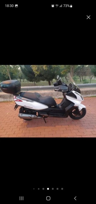 Kymco Superdink Gt 125 Maxi Scooter