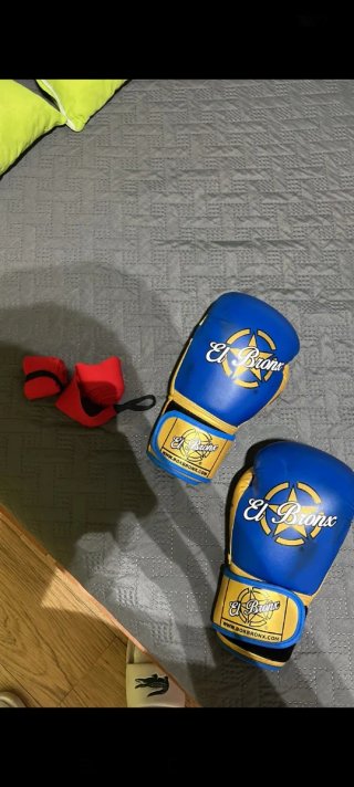 Guantes Kick Boxing El Bronx Azul y Dorado