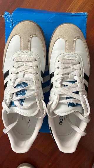 Zapatillas Adidas Samba Blancas y Beige