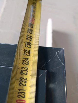 Puerta de aluminio con solo una maneta