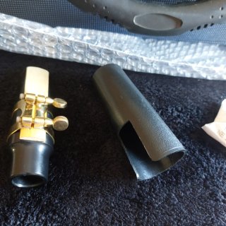 Saxofón alto Dorado
