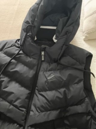 Chaleco Tenth Negro Talla XS