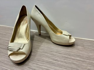 Zapatos Nine West Talla 39
