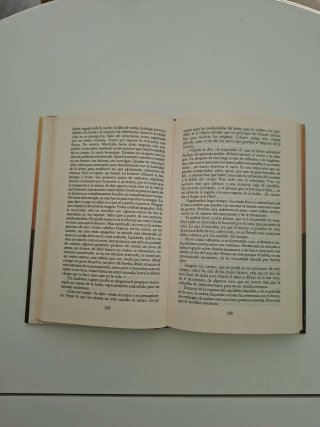 El niño de arena y La noche sagrada (2 novelas)