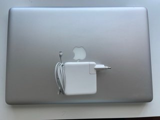 MacBook Pro 17” Mid 2010 i7 SSD 8GB RAM
