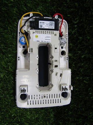 Luz interior 81a947135 5q0951177 audi q2 gab 93005