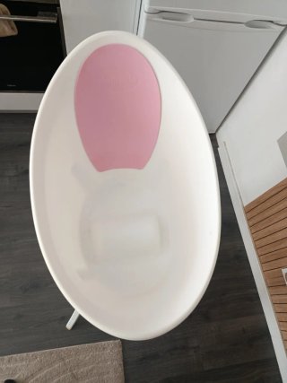 Bañera bebé blanca con soporte