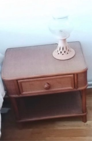 Cabecero de ratán y madera