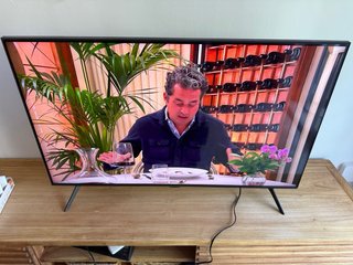 Samsung TV 43 4K Crystal UHD UE43AU7175U