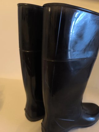 Botas de agua negras altas