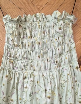 H&M Vestido floral MIDI