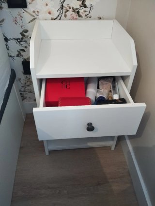 Mesitas de noche Hauga Ikea
